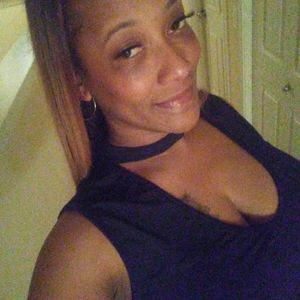 Meet your Posher, Devona